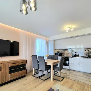 https://eksclusive-apartment-paradise-down-town-6-persons-3-rooms.krakowhotelspoland.com