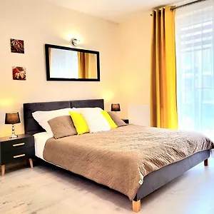 https://cracow-novum-apartment-downtown-free-parking-4-os.krakowhotelspoland.com